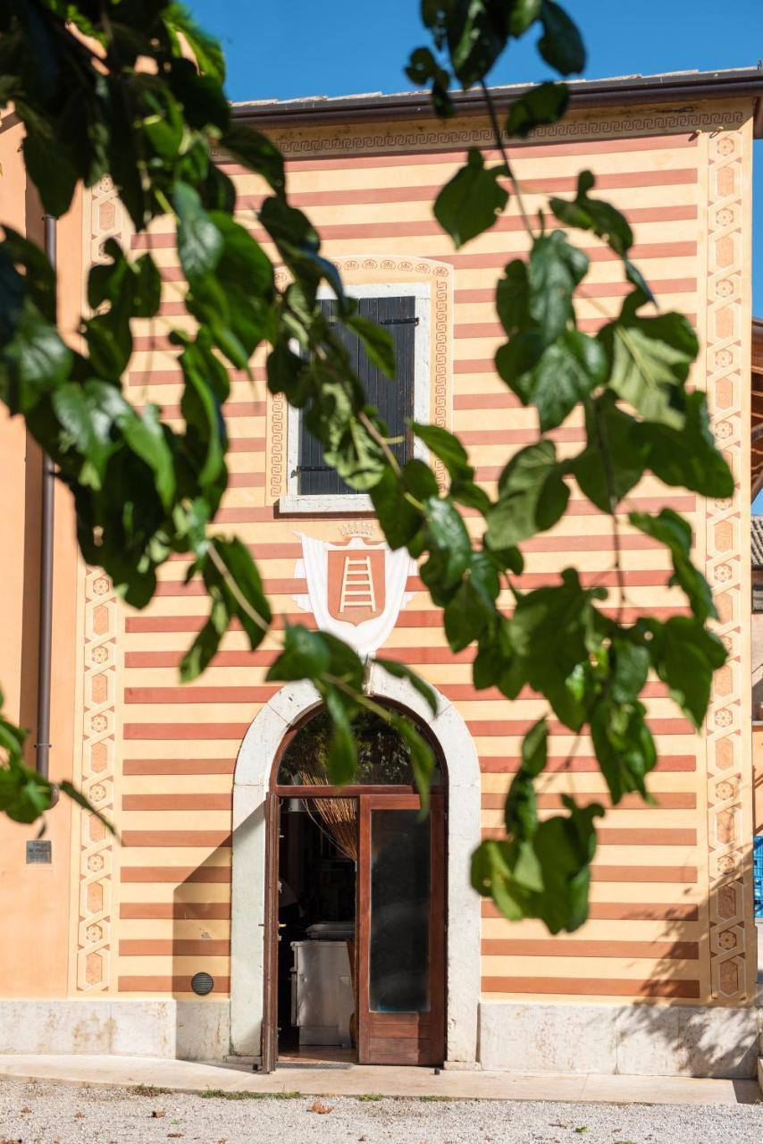 Albergo Al Platano Caprino Veronese Exterior photo